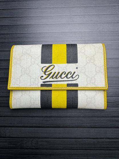 Gucci Ivory GG Supreme Leather Sherry Line Logo Bifold Card Case